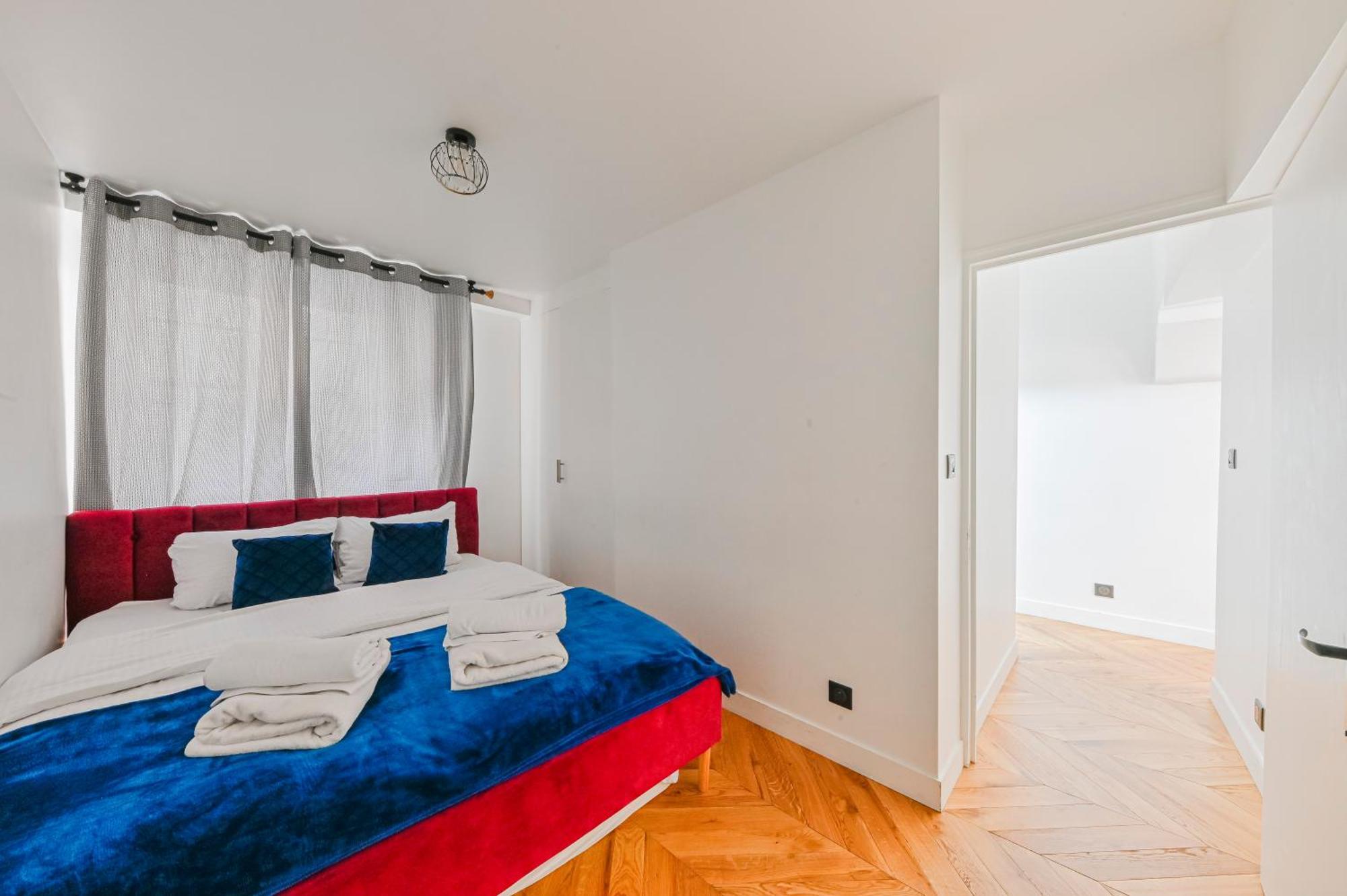 Pantheon Apartment Париж Екстериор снимка