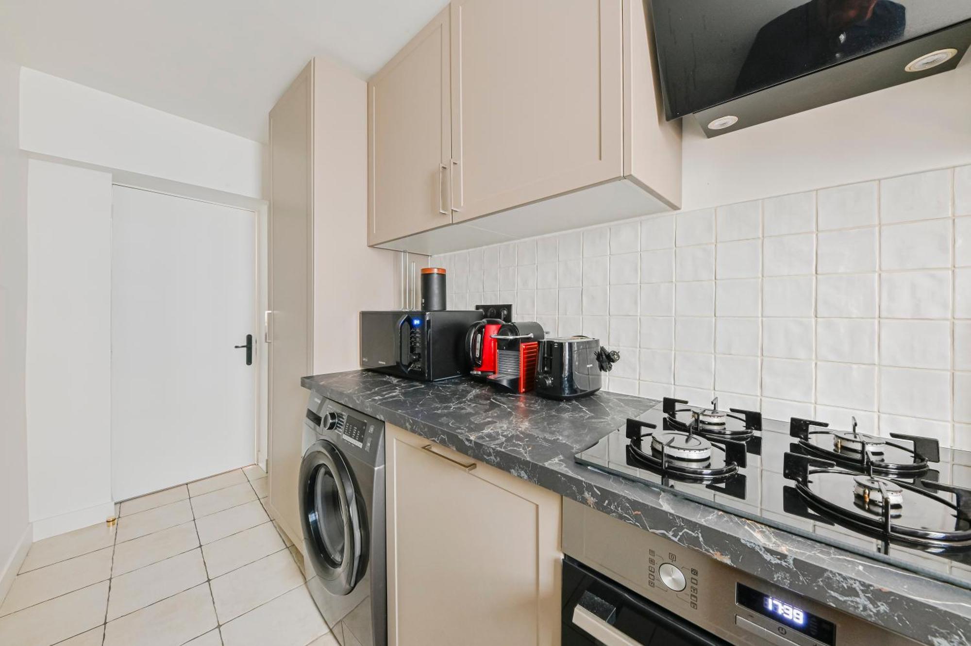 Pantheon Apartment Париж Екстериор снимка